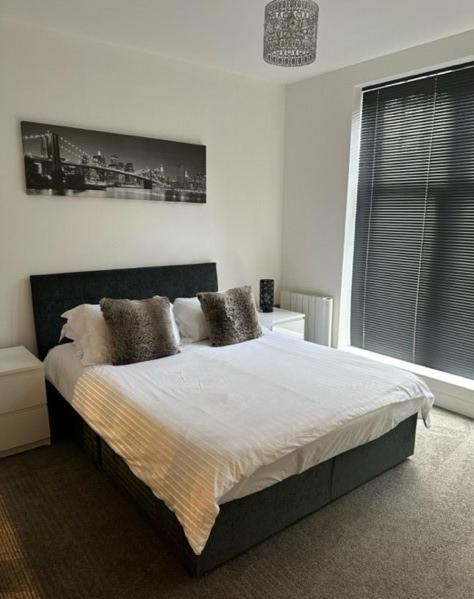 Stunning Flat With Parking Free Near Sutton Station Cheam Exterior foto